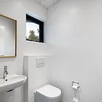 펜션 In With 3 Bedrooms And Wifi