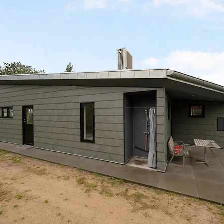 In With 3 Bedrooms And Wifi