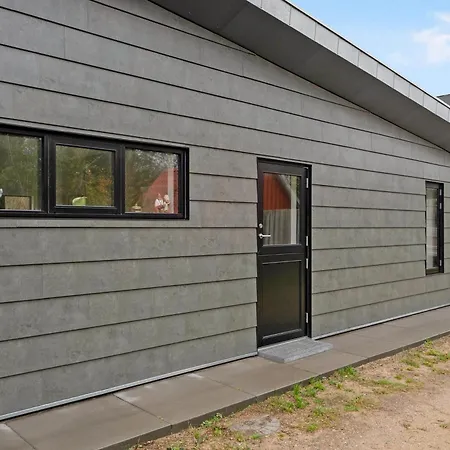 In With 3 Bedrooms And Wifi Knebel